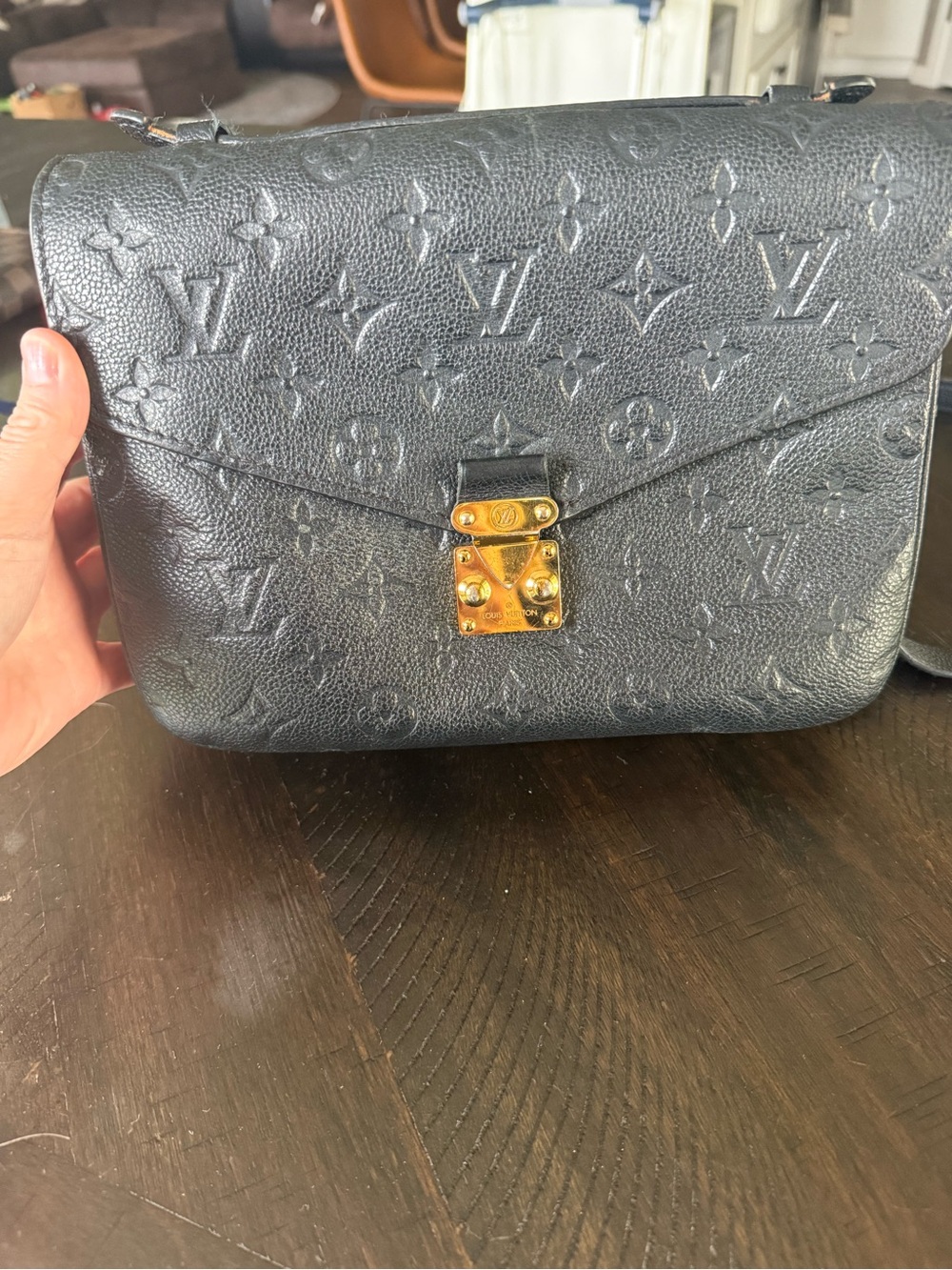 Authentic Louis Vuitton Pochette Métis - Picture 3 of 16